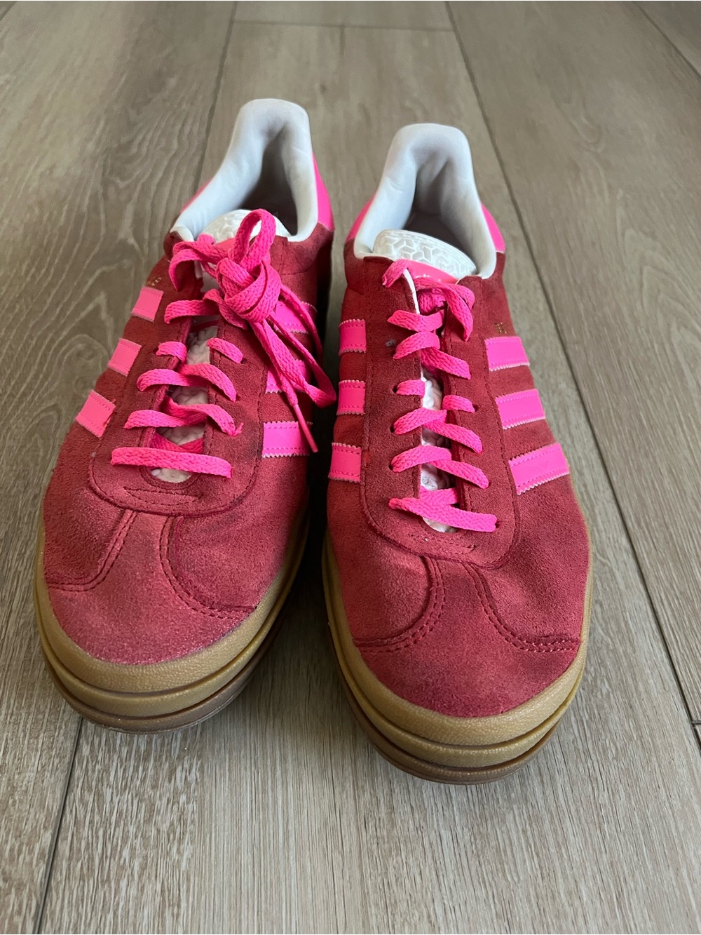 adidas Gazelle Platform Sneaker - collegiate red and lucid Pink women’s 9.5 - Picture 3 of 8